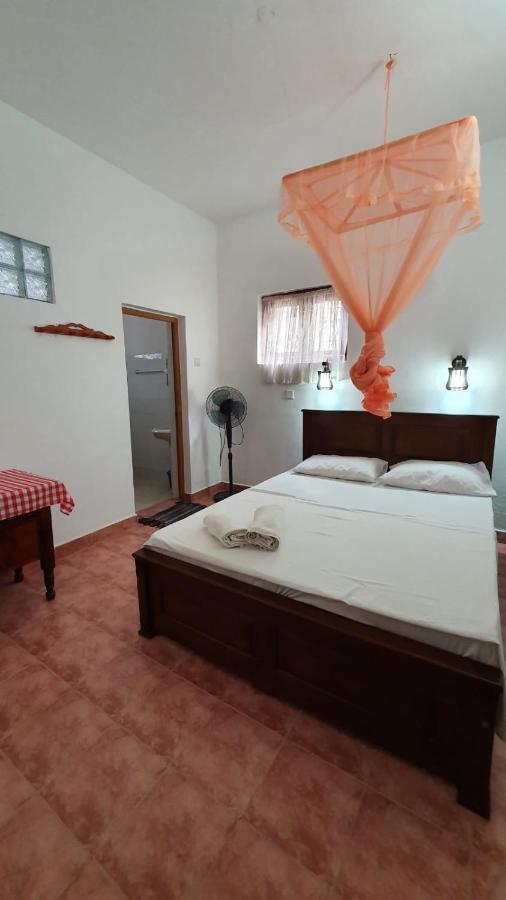 היקדואה Guesthouse Kind And Love מראה חיצוני תמונה