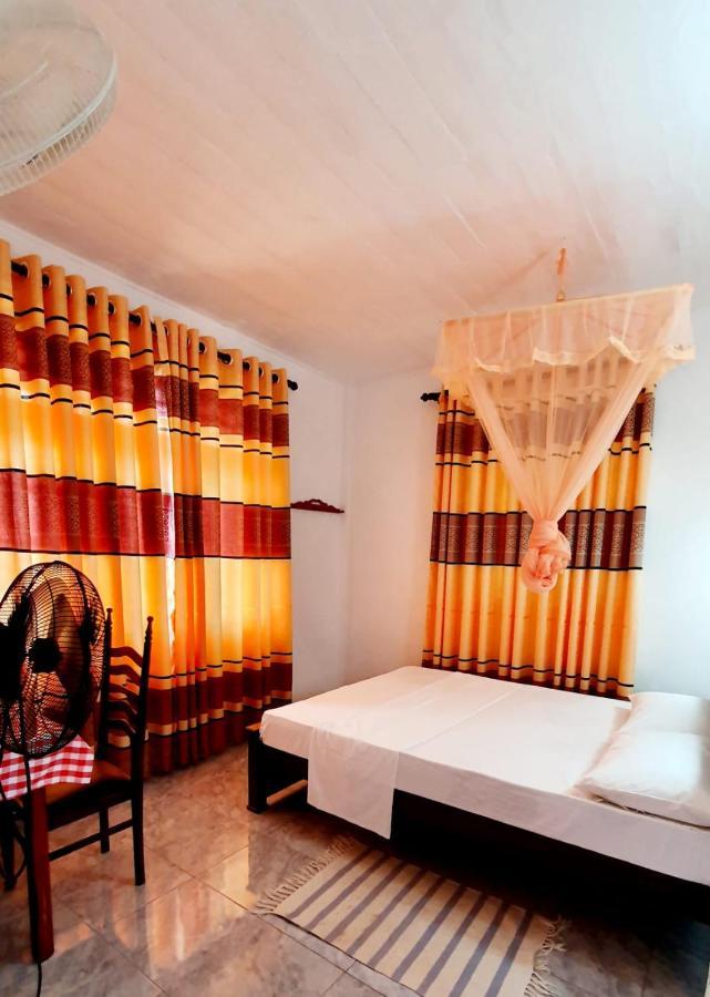 היקדואה Guesthouse Kind And Love מראה חיצוני תמונה