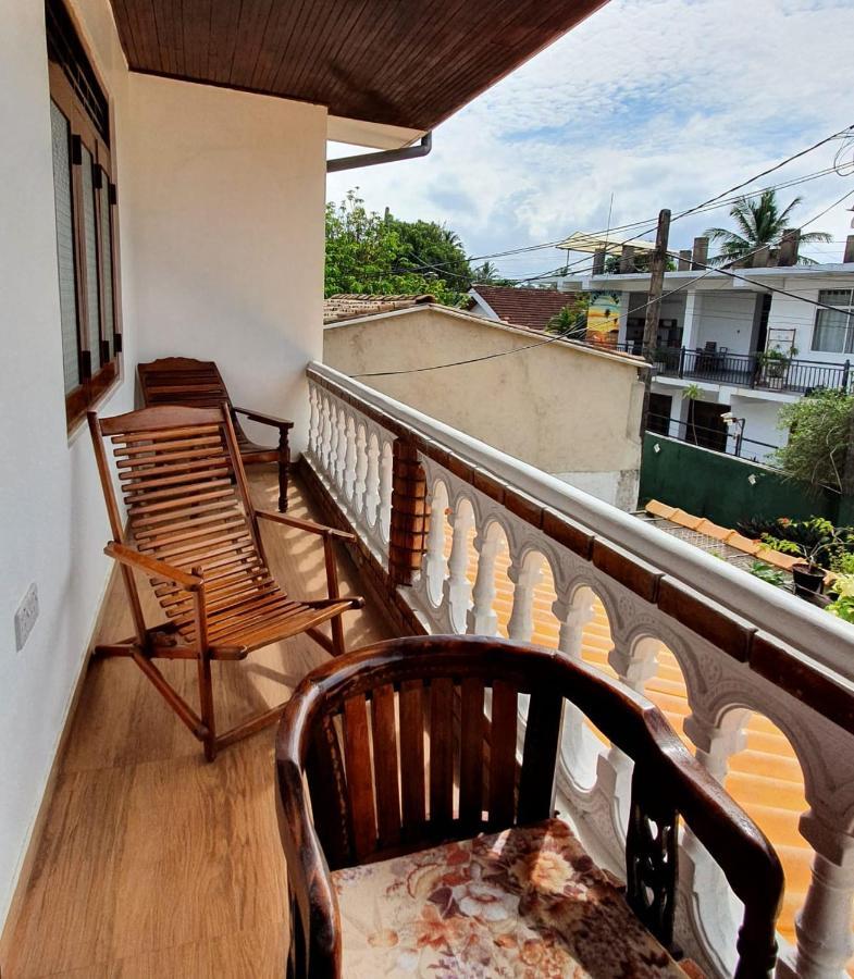 היקדואה Guesthouse Kind And Love מראה חיצוני תמונה