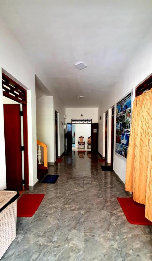 היקדואה Guesthouse Kind And Love מראה חיצוני תמונה