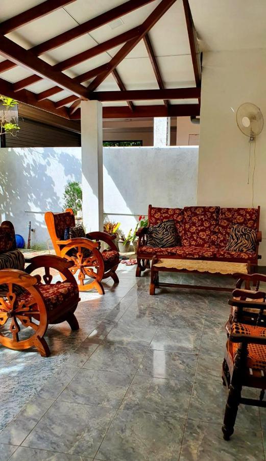 היקדואה Guesthouse Kind And Love מראה חיצוני תמונה