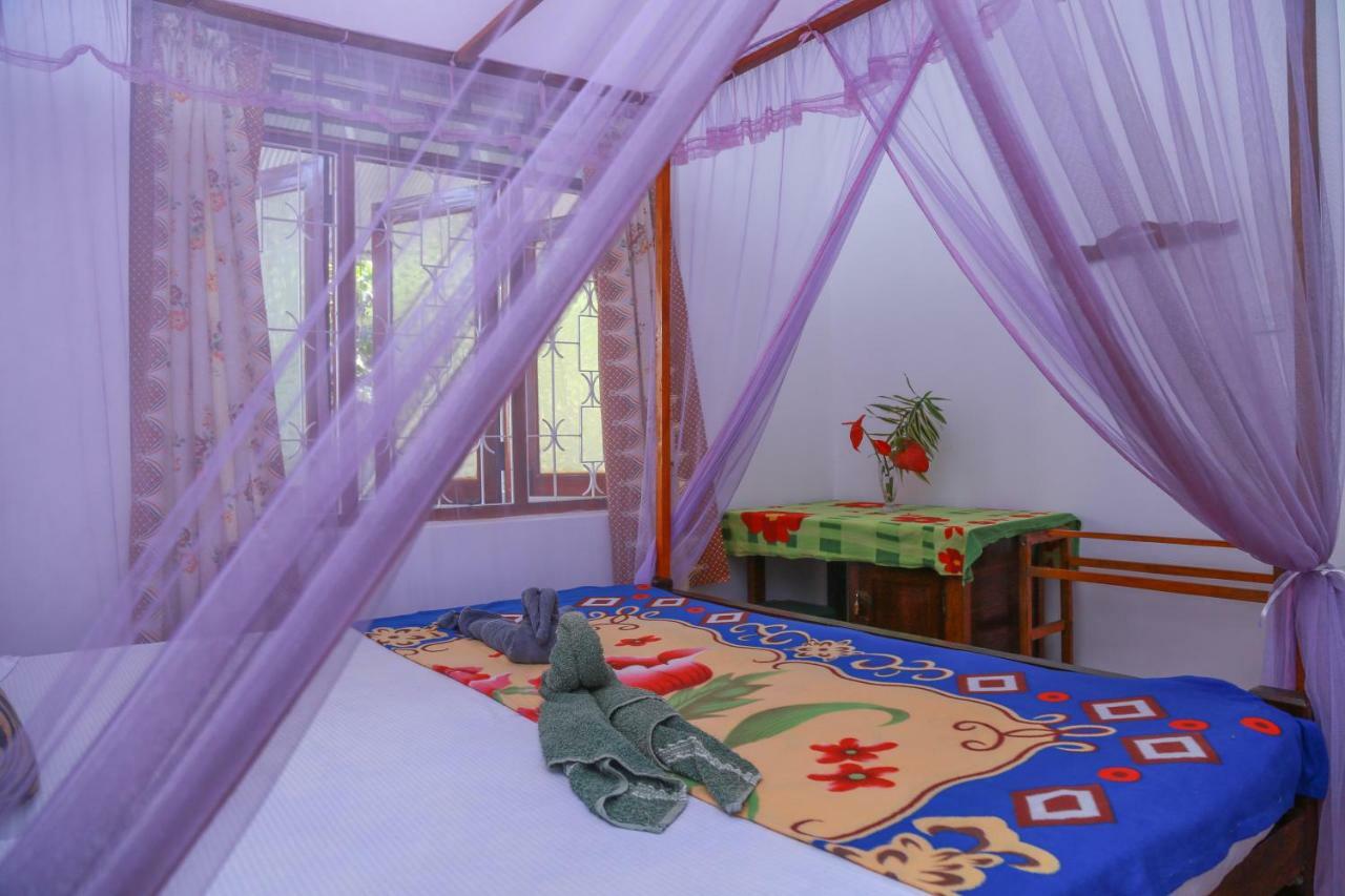 היקדואה Guesthouse Kind And Love מראה חיצוני תמונה
