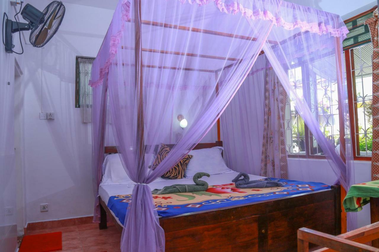 היקדואה Guesthouse Kind And Love מראה חיצוני תמונה